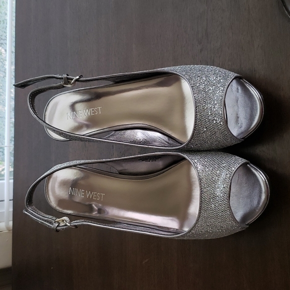 Shoes - Nine West heels